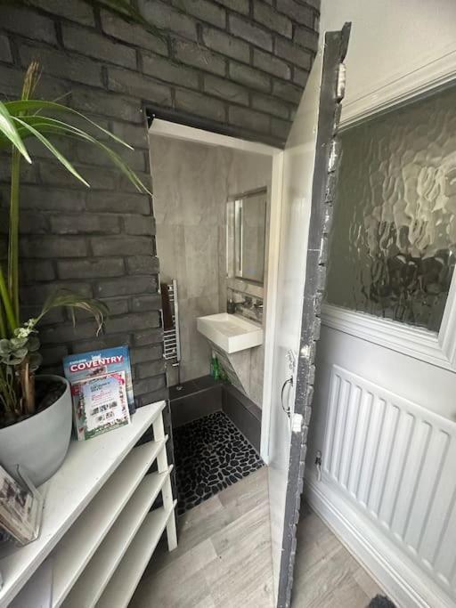 Quirky Town Centre Hideaway Villa เลมิงตันสปา ภายนอก รูปภาพ